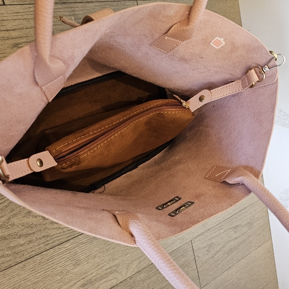 Blush Pink Hand Bag - Picture 2 of 4